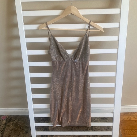 Windsor Sparkly Shiny Open Back Mini Dress Size Small - Picture 1 of 12